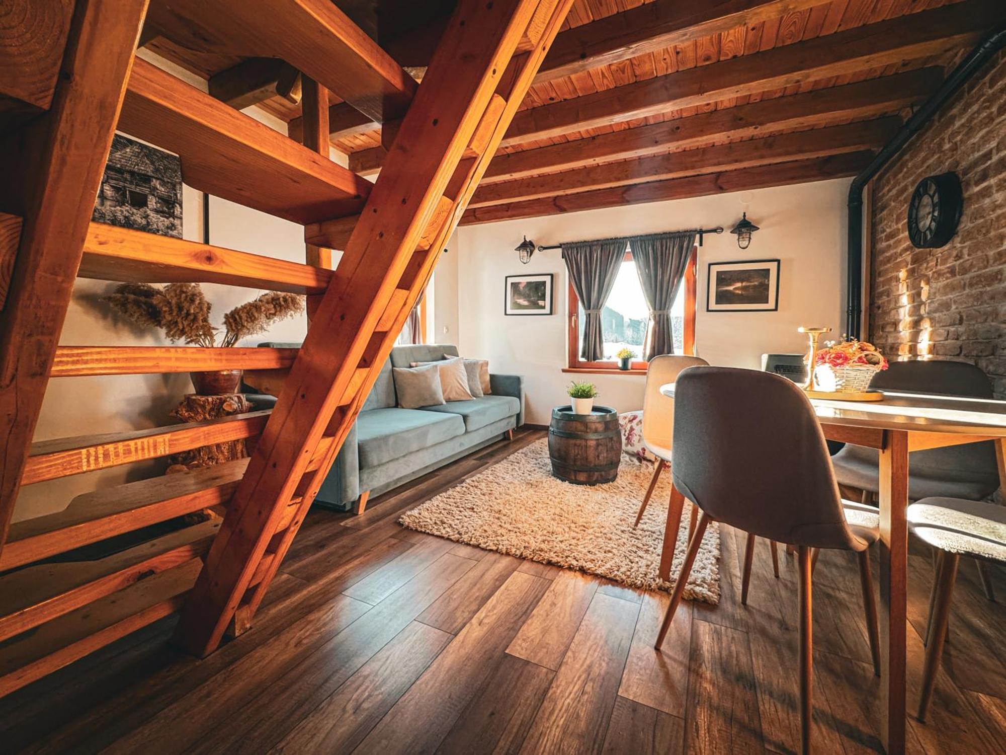 Woodenhouse With Two Apartments Otocac Exterior photo
